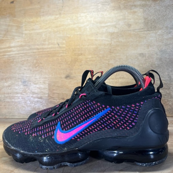 Nike Air VaporMax Flyknit Womens Sz 7.5 Running Shoes Sneakers Black Hyper Pink - Picture 4 of 12